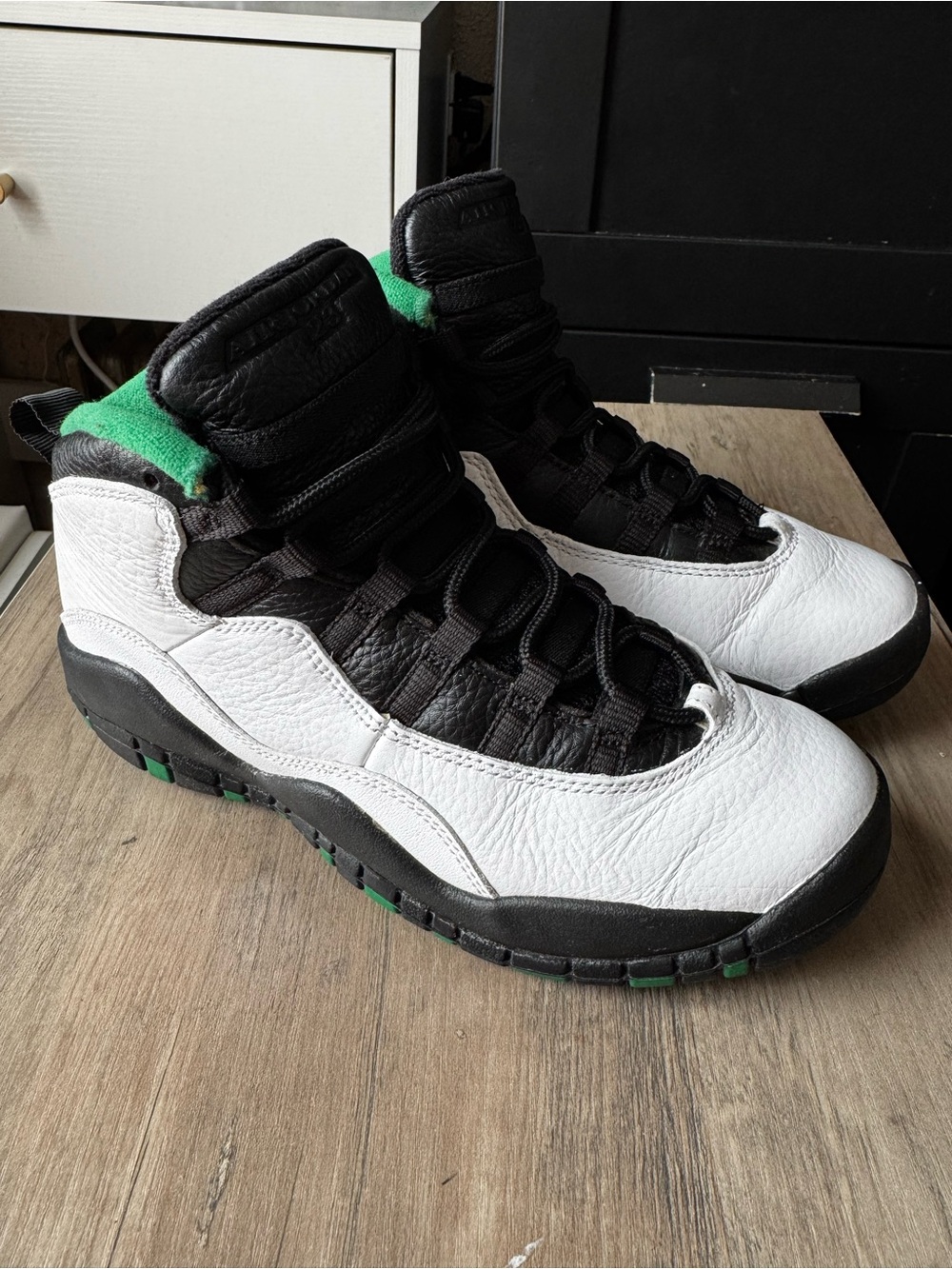 Court green Jordan 10s